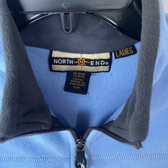 Vintage Lake Louise Fleece Vest - Picture 2 of 3